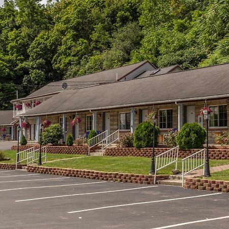 Budget Inn Watkins Glen Bagian luar foto
